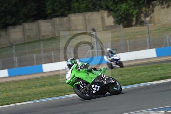 Motorcycle action photographs;Trackday digital images;donington;donington park leicestershire;donington photographs;event digital images;eventdigitalimages;no limits trackday;peter wileman photography;trackday;trackday photos