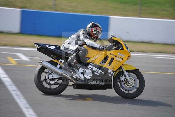 Motorcycle action photographs;Trackday digital images;donington;donington park leicestershire;donington photographs;event digital images;eventdigitalimages;no limits trackday;peter wileman photography;trackday;trackday photos