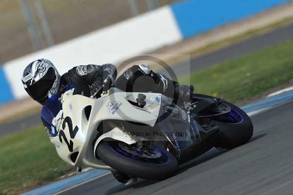 Motorcycle action photographs;Trackday digital images;donington;donington park leicestershire;donington photographs;event digital images;eventdigitalimages;no limits trackday;peter wileman photography;trackday;trackday photos