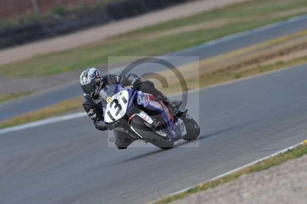 Motorcycle action photographs;Trackday digital images;donington;donington park leicestershire;donington photographs;event digital images;eventdigitalimages;no limits trackday;peter wileman photography;trackday;trackday photos