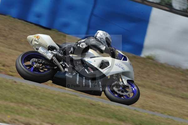 Motorcycle action photographs;Trackday digital images;donington;donington park leicestershire;donington photographs;event digital images;eventdigitalimages;no limits trackday;peter wileman photography;trackday;trackday photos