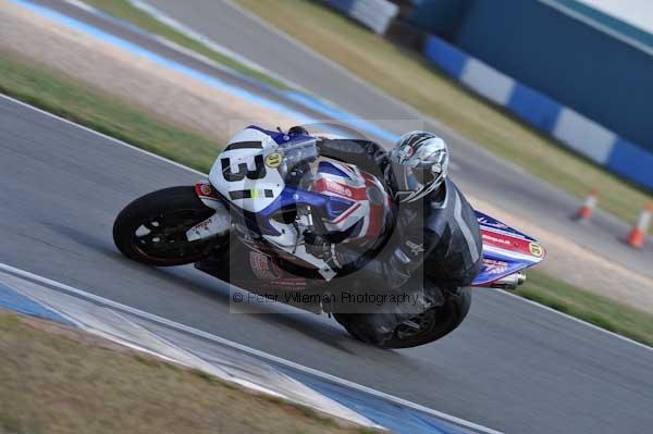 Motorcycle action photographs;Trackday digital images;donington;donington park leicestershire;donington photographs;event digital images;eventdigitalimages;no limits trackday;peter wileman photography;trackday;trackday photos