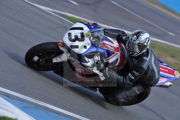 Motorcycle action photographs;Trackday digital images;donington;donington park leicestershire;donington photographs;event digital images;eventdigitalimages;no limits trackday;peter wileman photography;trackday;trackday photos