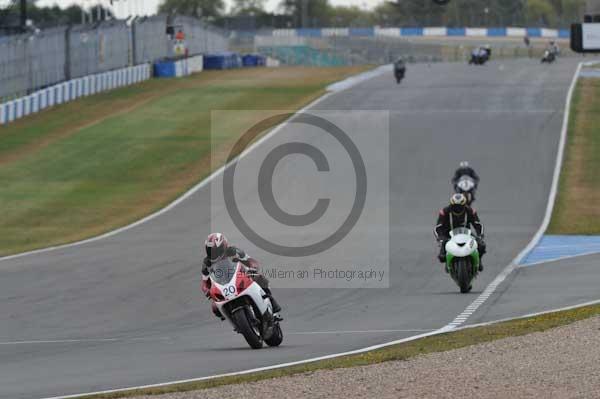 Motorcycle action photographs;Trackday digital images;donington;donington park leicestershire;donington photographs;event digital images;eventdigitalimages;no limits trackday;peter wileman photography;trackday;trackday photos