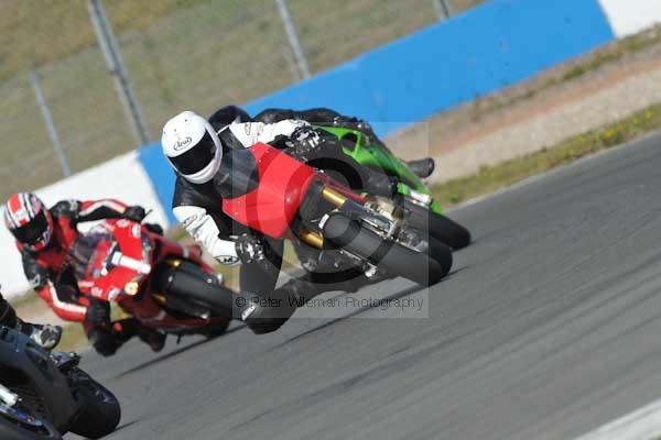 Motorcycle action photographs;Trackday digital images;donington;donington park leicestershire;donington photographs;event digital images;eventdigitalimages;no limits trackday;peter wileman photography;trackday;trackday photos