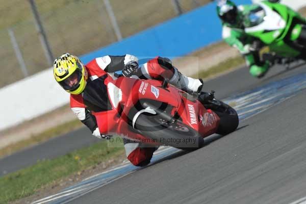 Motorcycle action photographs;Trackday digital images;donington;donington park leicestershire;donington photographs;event digital images;eventdigitalimages;no limits trackday;peter wileman photography;trackday;trackday photos