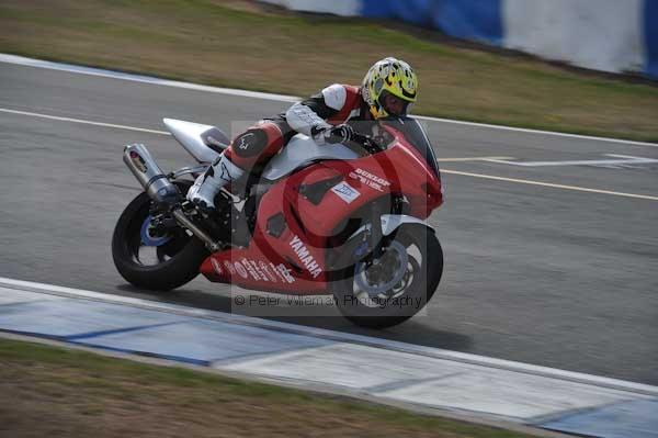 Motorcycle action photographs;Trackday digital images;donington;donington park leicestershire;donington photographs;event digital images;eventdigitalimages;no limits trackday;peter wileman photography;trackday;trackday photos