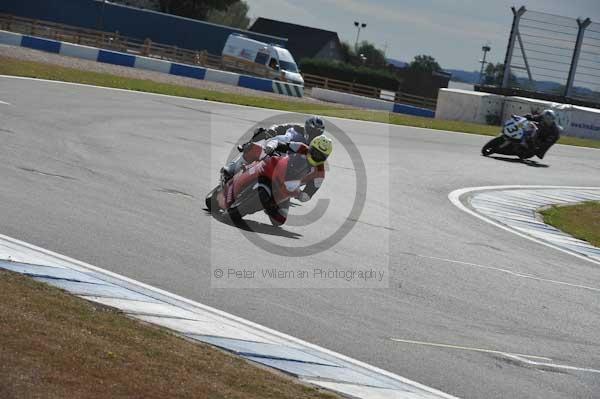 Motorcycle action photographs;Trackday digital images;donington;donington park leicestershire;donington photographs;event digital images;eventdigitalimages;no limits trackday;peter wileman photography;trackday;trackday photos