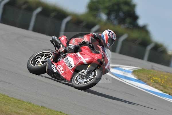 Motorcycle action photographs;Trackday digital images;donington;donington park leicestershire;donington photographs;event digital images;eventdigitalimages;no limits trackday;peter wileman photography;trackday;trackday photos