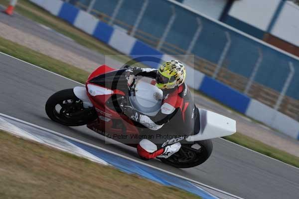 Motorcycle action photographs;Trackday digital images;donington;donington park leicestershire;donington photographs;event digital images;eventdigitalimages;no limits trackday;peter wileman photography;trackday;trackday photos