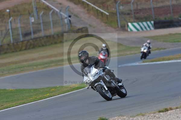 Motorcycle action photographs;Trackday digital images;donington;donington park leicestershire;donington photographs;event digital images;eventdigitalimages;no limits trackday;peter wileman photography;trackday;trackday photos