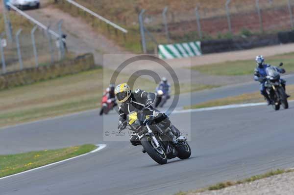 Motorcycle action photographs;Trackday digital images;donington;donington park leicestershire;donington photographs;event digital images;eventdigitalimages;no limits trackday;peter wileman photography;trackday;trackday photos