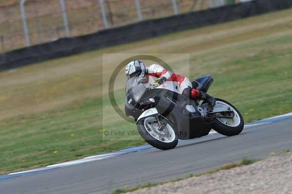 Motorcycle action photographs;Trackday digital images;donington;donington park leicestershire;donington photographs;event digital images;eventdigitalimages;no limits trackday;peter wileman photography;trackday;trackday photos