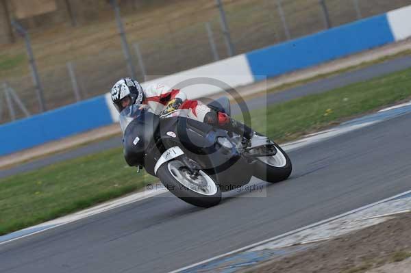 Motorcycle action photographs;Trackday digital images;donington;donington park leicestershire;donington photographs;event digital images;eventdigitalimages;no limits trackday;peter wileman photography;trackday;trackday photos