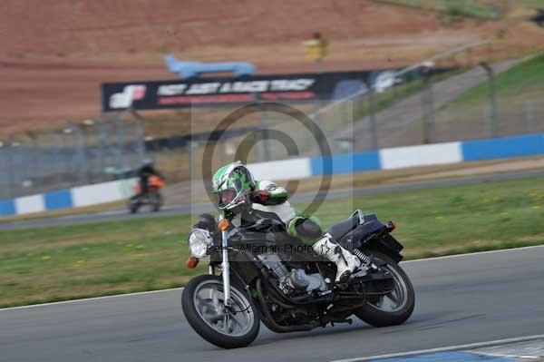 Motorcycle action photographs;Trackday digital images;donington;donington park leicestershire;donington photographs;event digital images;eventdigitalimages;no limits trackday;peter wileman photography;trackday;trackday photos