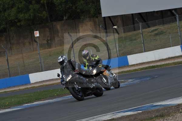 Motorcycle action photographs;Trackday digital images;donington;donington park leicestershire;donington photographs;event digital images;eventdigitalimages;no limits trackday;peter wileman photography;trackday;trackday photos