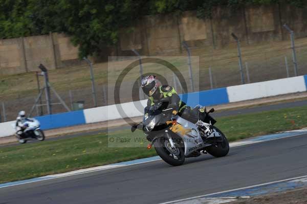 Motorcycle action photographs;Trackday digital images;donington;donington park leicestershire;donington photographs;event digital images;eventdigitalimages;no limits trackday;peter wileman photography;trackday;trackday photos