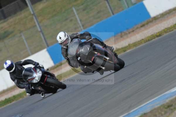 Motorcycle action photographs;Trackday digital images;donington;donington park leicestershire;donington photographs;event digital images;eventdigitalimages;no limits trackday;peter wileman photography;trackday;trackday photos