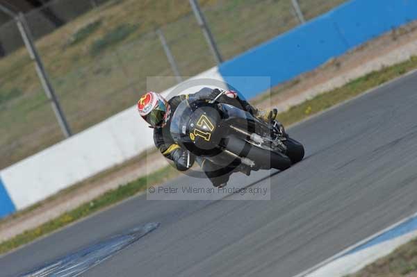 Motorcycle action photographs;Trackday digital images;donington;donington park leicestershire;donington photographs;event digital images;eventdigitalimages;no limits trackday;peter wileman photography;trackday;trackday photos