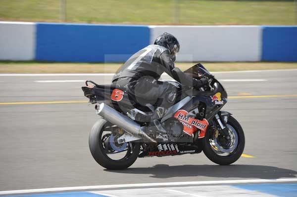 Motorcycle action photographs;Trackday digital images;donington;donington park leicestershire;donington photographs;event digital images;eventdigitalimages;no limits trackday;peter wileman photography;trackday;trackday photos