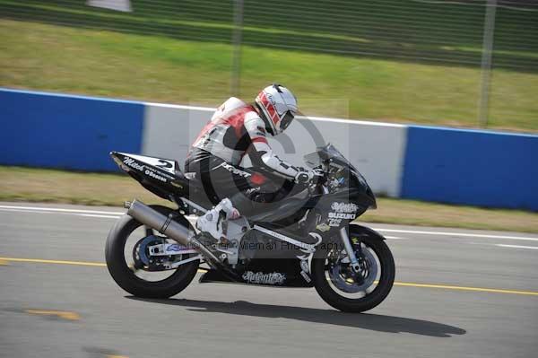 Motorcycle action photographs;Trackday digital images;donington;donington park leicestershire;donington photographs;event digital images;eventdigitalimages;no limits trackday;peter wileman photography;trackday;trackday photos