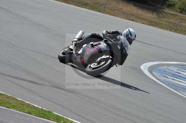 Motorcycle action photographs;Trackday digital images;donington;donington park leicestershire;donington photographs;event digital images;eventdigitalimages;no limits trackday;peter wileman photography;trackday;trackday photos