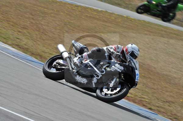 Motorcycle action photographs;Trackday digital images;donington;donington park leicestershire;donington photographs;event digital images;eventdigitalimages;no limits trackday;peter wileman photography;trackday;trackday photos