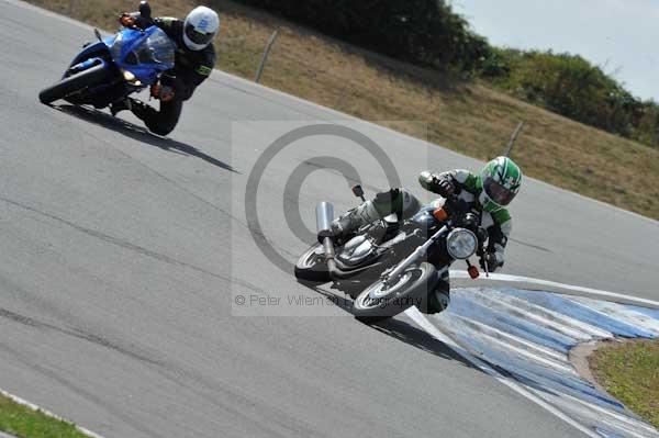 Motorcycle action photographs;Trackday digital images;donington;donington park leicestershire;donington photographs;event digital images;eventdigitalimages;no limits trackday;peter wileman photography;trackday;trackday photos