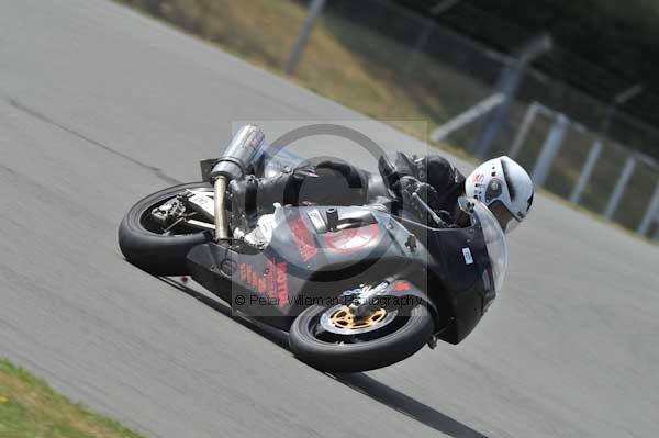 Motorcycle action photographs;Trackday digital images;donington;donington park leicestershire;donington photographs;event digital images;eventdigitalimages;no limits trackday;peter wileman photography;trackday;trackday photos