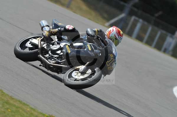 Motorcycle action photographs;Trackday digital images;donington;donington park leicestershire;donington photographs;event digital images;eventdigitalimages;no limits trackday;peter wileman photography;trackday;trackday photos