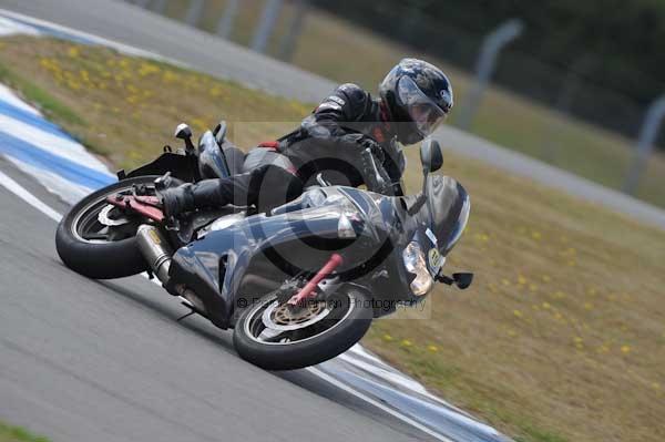 Motorcycle action photographs;Trackday digital images;donington;donington park leicestershire;donington photographs;event digital images;eventdigitalimages;no limits trackday;peter wileman photography;trackday;trackday photos