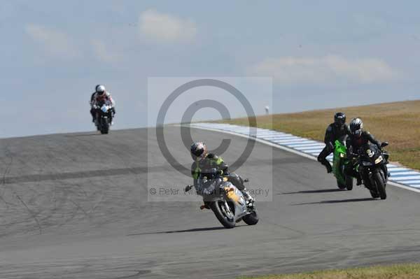 Motorcycle action photographs;Trackday digital images;donington;donington park leicestershire;donington photographs;event digital images;eventdigitalimages;no limits trackday;peter wileman photography;trackday;trackday photos