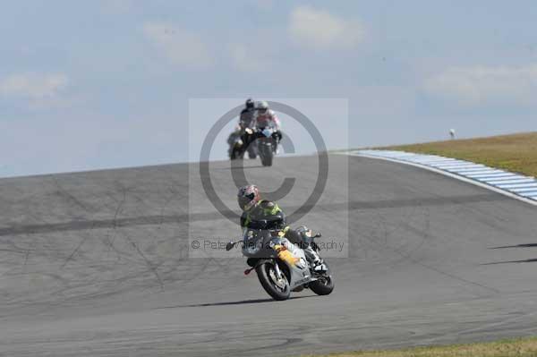 Motorcycle action photographs;Trackday digital images;donington;donington park leicestershire;donington photographs;event digital images;eventdigitalimages;no limits trackday;peter wileman photography;trackday;trackday photos