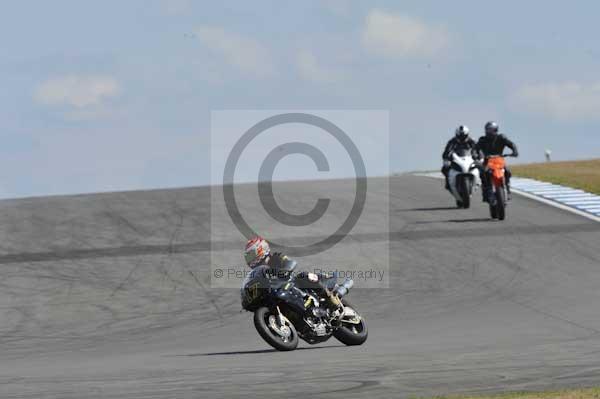 Motorcycle action photographs;Trackday digital images;donington;donington park leicestershire;donington photographs;event digital images;eventdigitalimages;no limits trackday;peter wileman photography;trackday;trackday photos