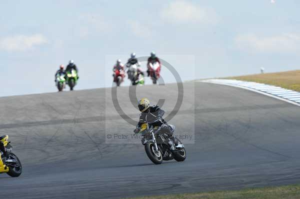 Motorcycle action photographs;Trackday digital images;donington;donington park leicestershire;donington photographs;event digital images;eventdigitalimages;no limits trackday;peter wileman photography;trackday;trackday photos