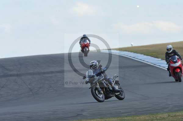 Motorcycle action photographs;Trackday digital images;donington;donington park leicestershire;donington photographs;event digital images;eventdigitalimages;no limits trackday;peter wileman photography;trackday;trackday photos