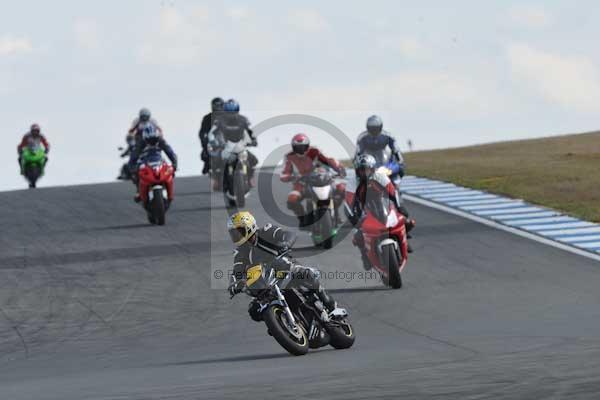 Motorcycle action photographs;Trackday digital images;donington;donington park leicestershire;donington photographs;event digital images;eventdigitalimages;no limits trackday;peter wileman photography;trackday;trackday photos