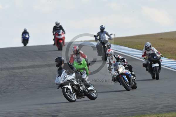 Motorcycle action photographs;Trackday digital images;donington;donington park leicestershire;donington photographs;event digital images;eventdigitalimages;no limits trackday;peter wileman photography;trackday;trackday photos