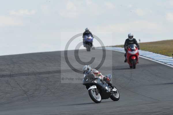 Motorcycle action photographs;Trackday digital images;donington;donington park leicestershire;donington photographs;event digital images;eventdigitalimages;no limits trackday;peter wileman photography;trackday;trackday photos