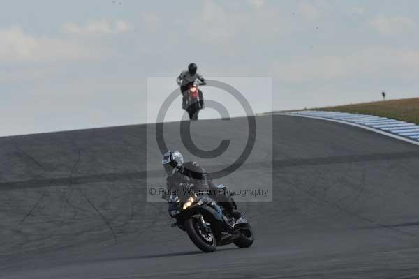 Motorcycle action photographs;Trackday digital images;donington;donington park leicestershire;donington photographs;event digital images;eventdigitalimages;no limits trackday;peter wileman photography;trackday;trackday photos