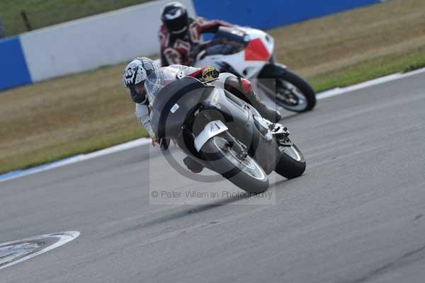 Motorcycle action photographs;Trackday digital images;donington;donington park leicestershire;donington photographs;event digital images;eventdigitalimages;no limits trackday;peter wileman photography;trackday;trackday photos