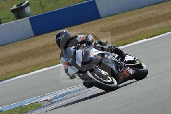 Motorcycle action photographs;Trackday digital images;donington;donington park leicestershire;donington photographs;event digital images;eventdigitalimages;no limits trackday;peter wileman photography;trackday;trackday photos