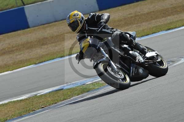 Motorcycle action photographs;Trackday digital images;donington;donington park leicestershire;donington photographs;event digital images;eventdigitalimages;no limits trackday;peter wileman photography;trackday;trackday photos