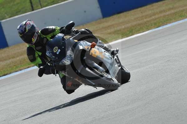 Motorcycle action photographs;Trackday digital images;donington;donington park leicestershire;donington photographs;event digital images;eventdigitalimages;no limits trackday;peter wileman photography;trackday;trackday photos