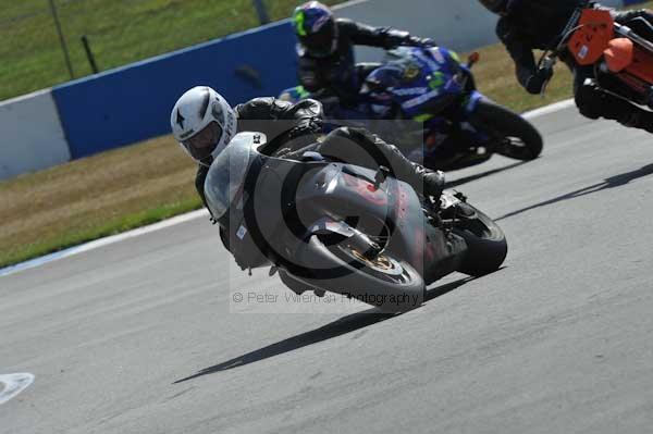 Motorcycle action photographs;Trackday digital images;donington;donington park leicestershire;donington photographs;event digital images;eventdigitalimages;no limits trackday;peter wileman photography;trackday;trackday photos