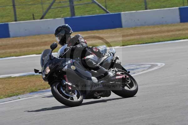 Motorcycle action photographs;Trackday digital images;donington;donington park leicestershire;donington photographs;event digital images;eventdigitalimages;no limits trackday;peter wileman photography;trackday;trackday photos