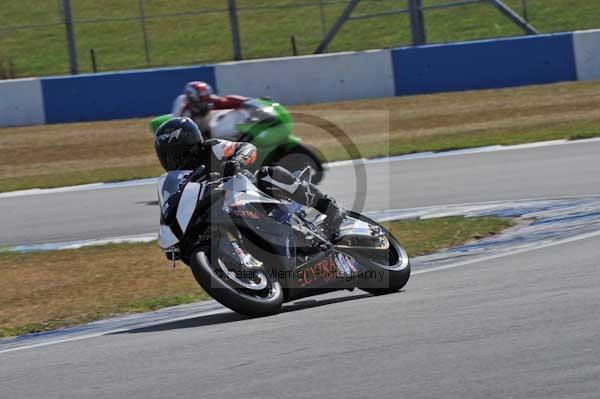 Motorcycle action photographs;Trackday digital images;donington;donington park leicestershire;donington photographs;event digital images;eventdigitalimages;no limits trackday;peter wileman photography;trackday;trackday photos