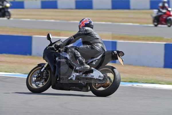 Motorcycle action photographs;Trackday digital images;donington;donington park leicestershire;donington photographs;event digital images;eventdigitalimages;no limits trackday;peter wileman photography;trackday;trackday photos