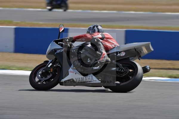 Motorcycle action photographs;Trackday digital images;donington;donington park leicestershire;donington photographs;event digital images;eventdigitalimages;no limits trackday;peter wileman photography;trackday;trackday photos