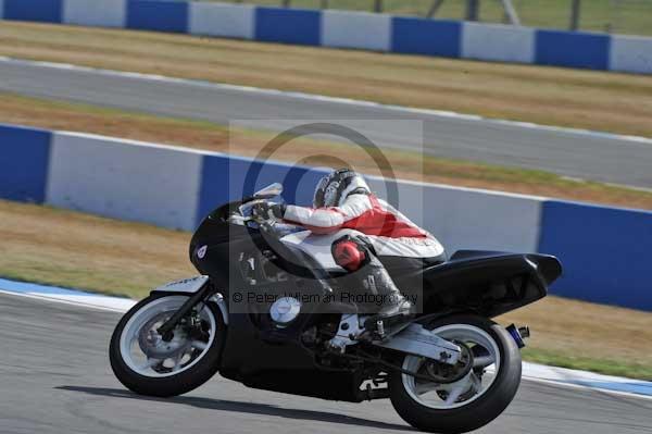 Motorcycle action photographs;Trackday digital images;donington;donington park leicestershire;donington photographs;event digital images;eventdigitalimages;no limits trackday;peter wileman photography;trackday;trackday photos